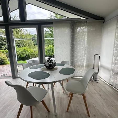 公寓 Salus Living - Haus-parkplatz-kamin-mosel